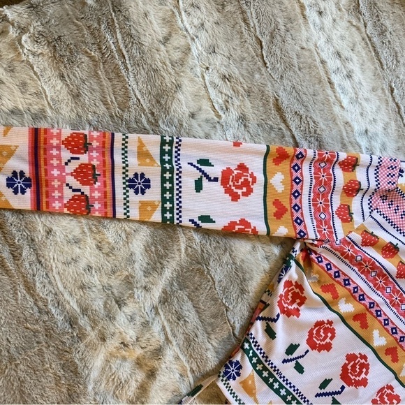 : : LISA SAYS GAH NEW Floral Fruit Quilted Wrap Skirt & Long Sleeve Crop Set : : - Picture 8 of 15